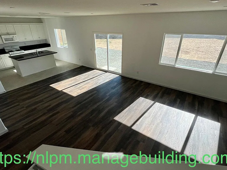 13328 Hyacinth Ct — Photo 24