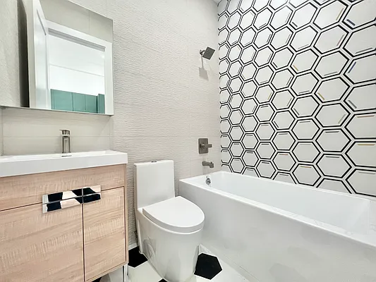 Rented by MADEHOME | media 25