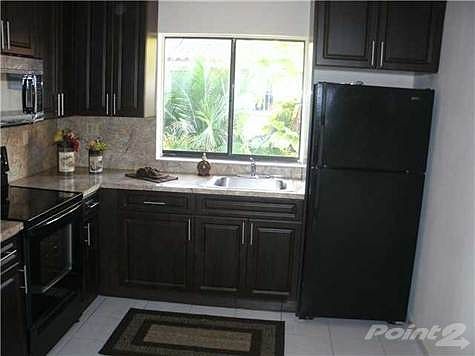 2nd image of 2735 W 61st St APT 205