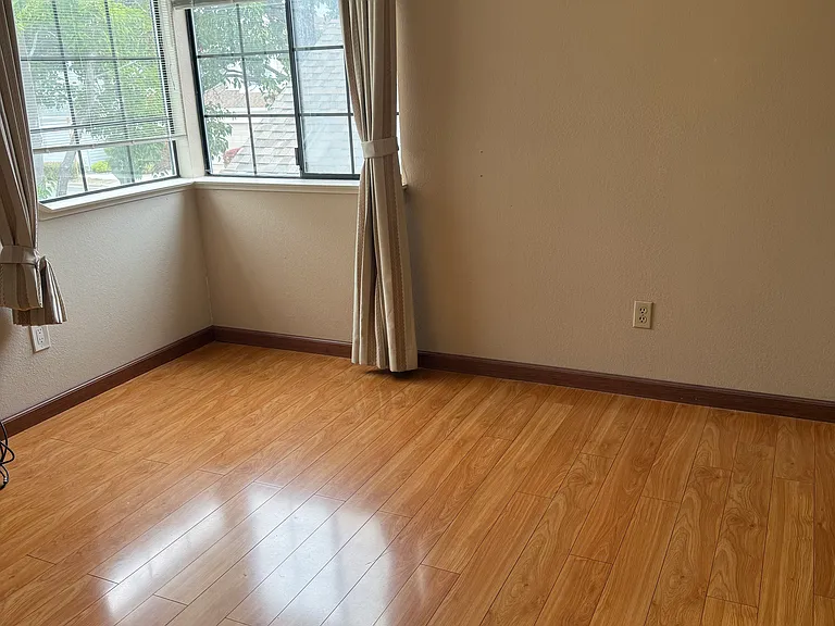 6 Millington Ct — Photo 13