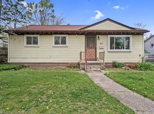 3815 W Toepfer Rd E, Warren, MI 48091