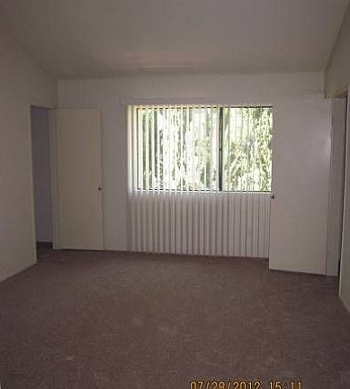 Master BR w/ 2 Closets