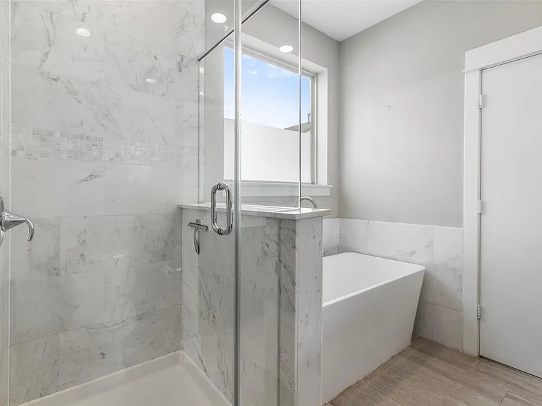 719 Schwartz St — Photo 10