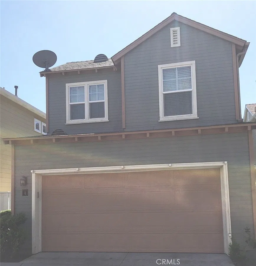 3 bed, 2.5 bath, 1460 sqft, $4,595 — Photo 1