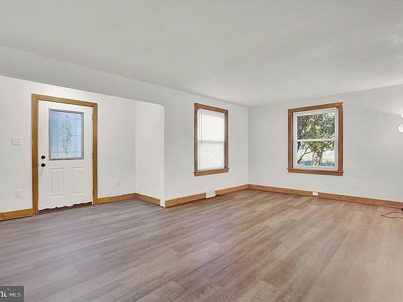 4th image of 638 Aspers Bendersville Rd
