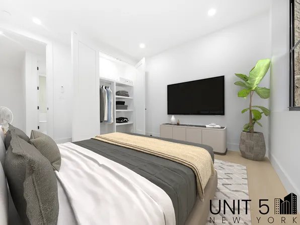 351 Melrose Street image 6 of 11