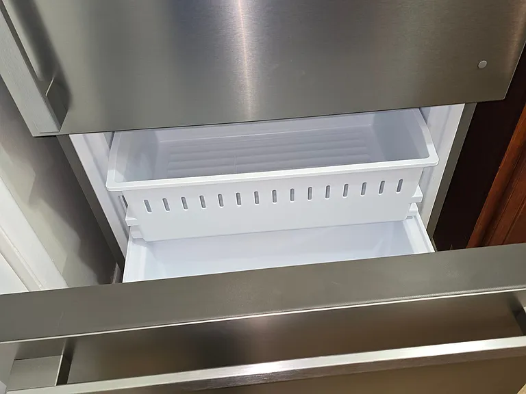 Brand New Freezer awaiting to freeze your food stone cold!