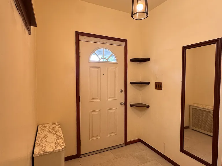 901 Clark St #2 — Photo 1