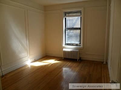 5th image of 664 W 163rd St APT 34