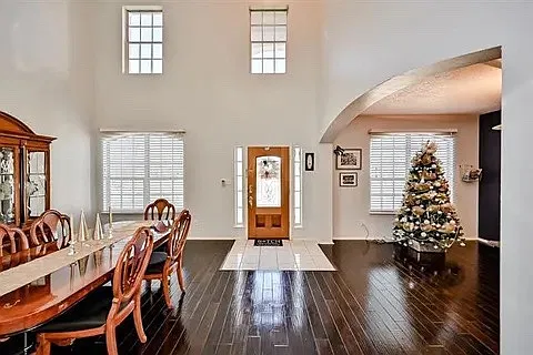 3416 Pueblo Rdg — Photo 2