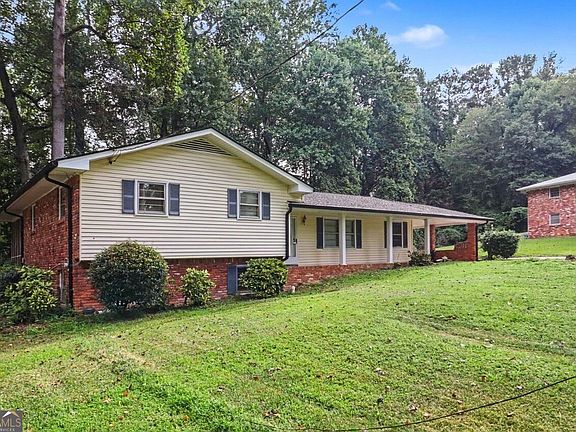 2nd image of 115 Valley View Dr
