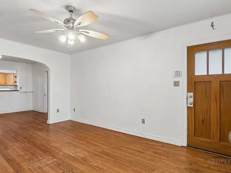 3613 NW Liberty St — Photo 4