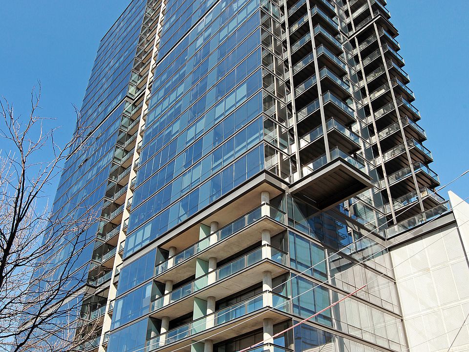 1st image of 860 W Blackhawk #1502