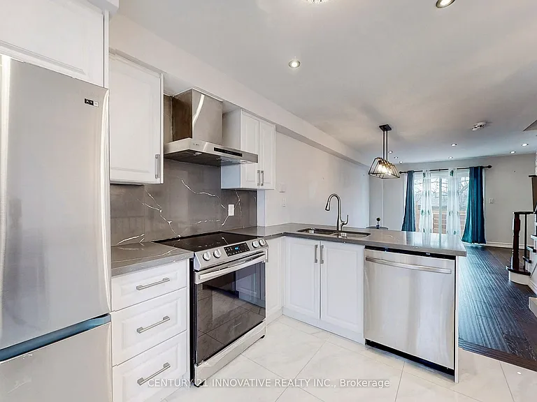 1635 Pickering Pkwy #18 — Photo 14