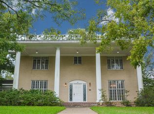 702 S Market St, Brenham, TX 77833