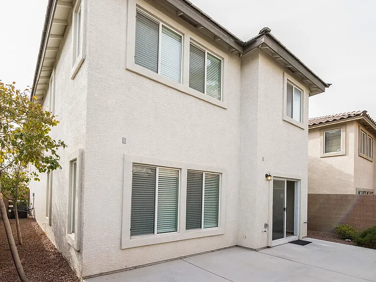 1240 Maple Pines Ave — Photo 14