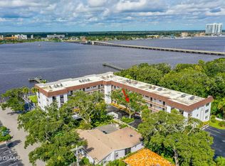 118 S Halifax Ave APT 208, Daytona Beach, FL 32118