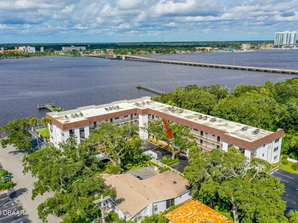 118 S Halifax Ave APT 208, Daytona Beach, FL 32118