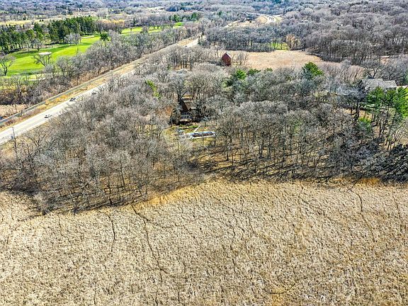 5th image of 700 Hillside Dr