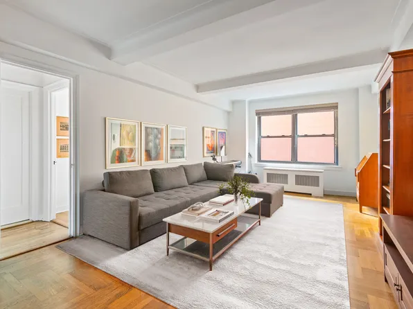 245 East 72nd Street image 2 of 9