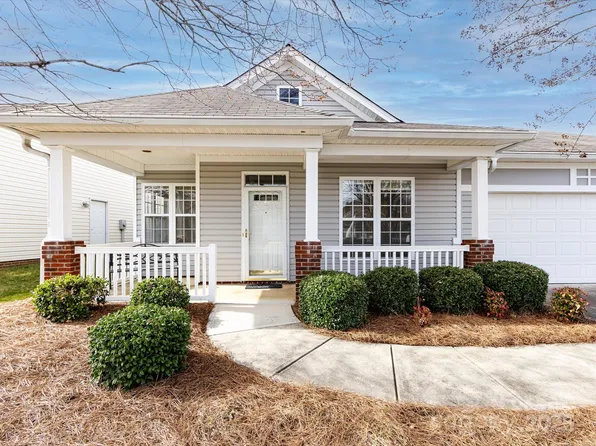 415 Ridgely Green Dr, Pineville, NC 28134