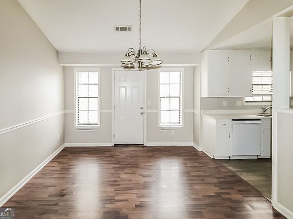 5th image of 3691 Quail Hollow Trl