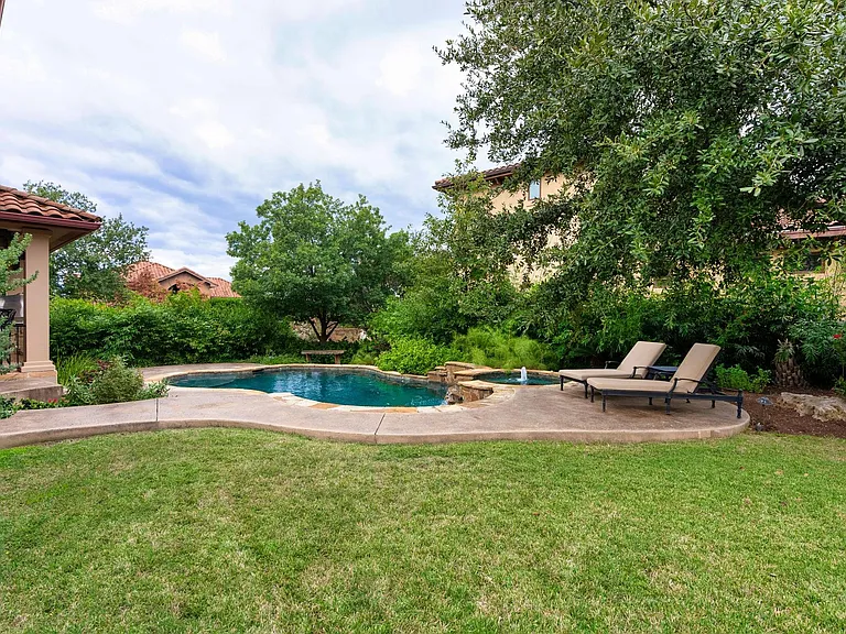 308 Golden Bear Dr — Photo 14