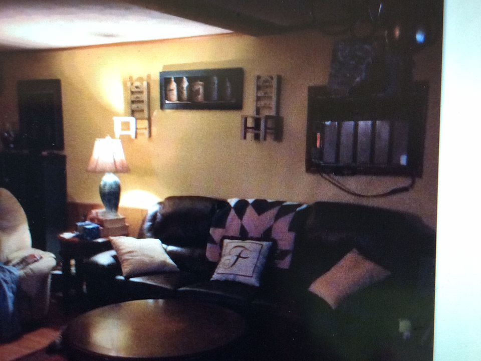 2nd image of 4 Redraspberry Ln