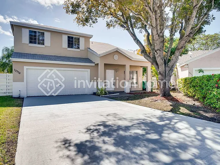 13776 SW 145th Ter — Photo 1