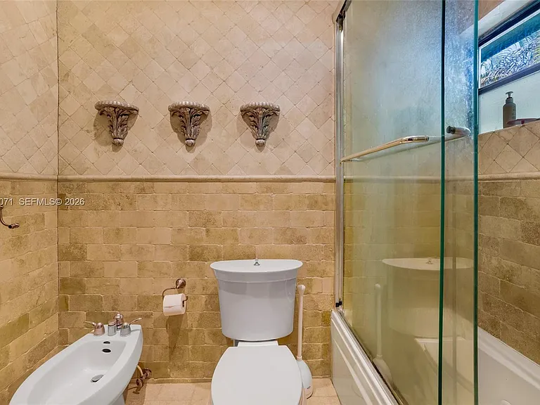 920 Aguero Ave — Photo 14