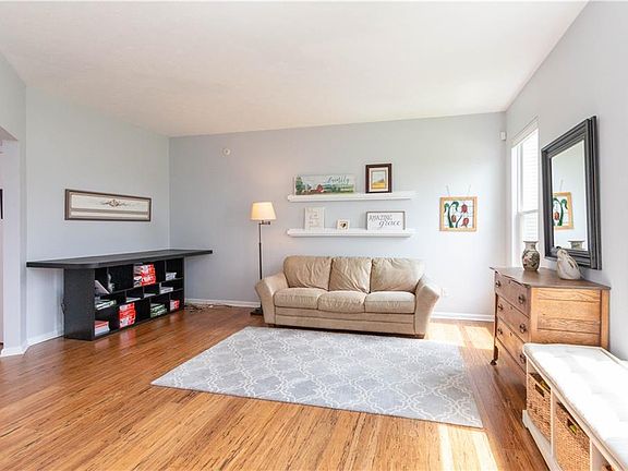 5th image of 12099 Everwood Cir