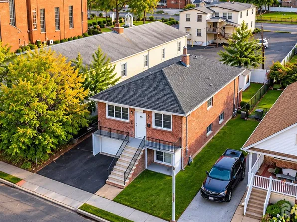 287 E Smith St, Woodbridge, NJ 07095