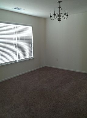 3rd image of 921 Cassidy Dr