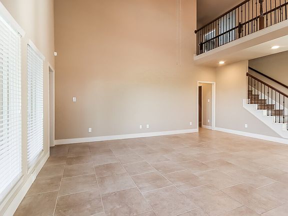 4th image of 2342 Falcon Brook Dr