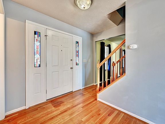 2nd image of 7819 Stockton Way