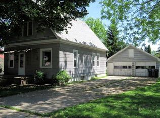 240 N Henninger St, Mayville, WI 53050