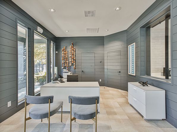 1414 S Dairy Ashford Rd #404