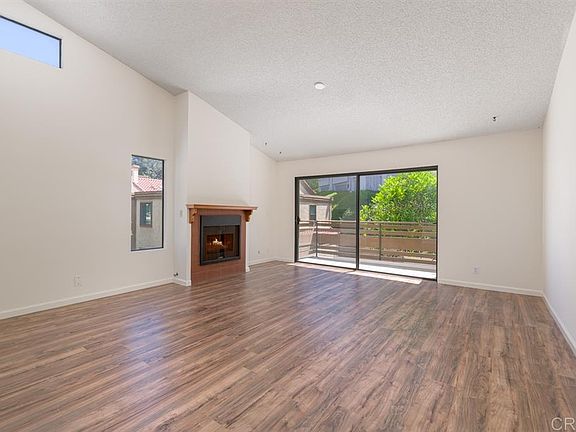 3rd image of 9925 Scripps Westview Way Unit 221