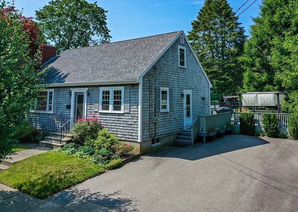 1st image of 1119 Victoria St