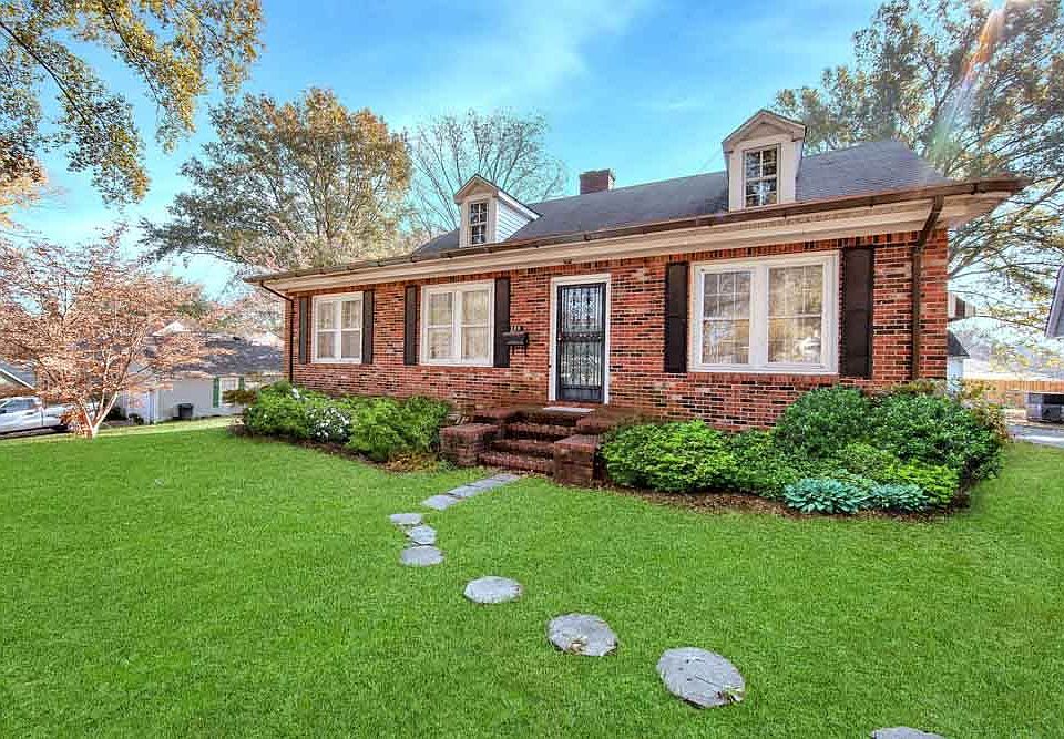 1st image of 936 Summer Dr
