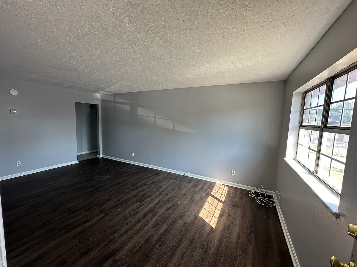 Building Photo - 5500 Lodema Way