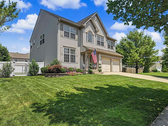 2nd image of 217 Sea Pine Dr