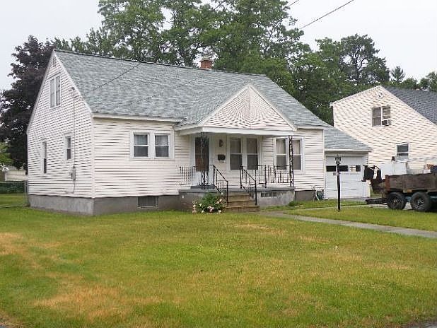 1st image of 2044 Chepstow Rd
