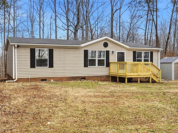 3rd image of 2025 Hickory Fork Rd