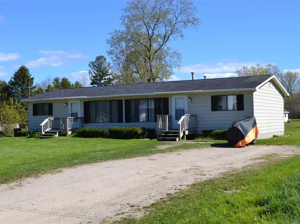 825 & 827 Vance St, East Jordan, MI 49727
