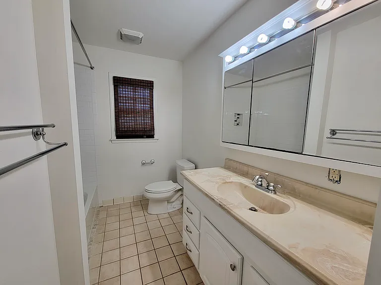 1003 Law Ln — Photo 21