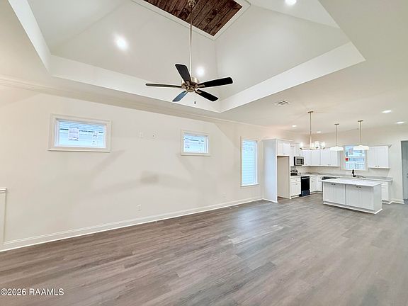 3rd image of 108 Fig St