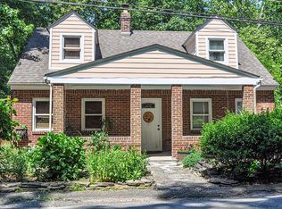 19118 Windsor Rd, Triangle, VA 22172