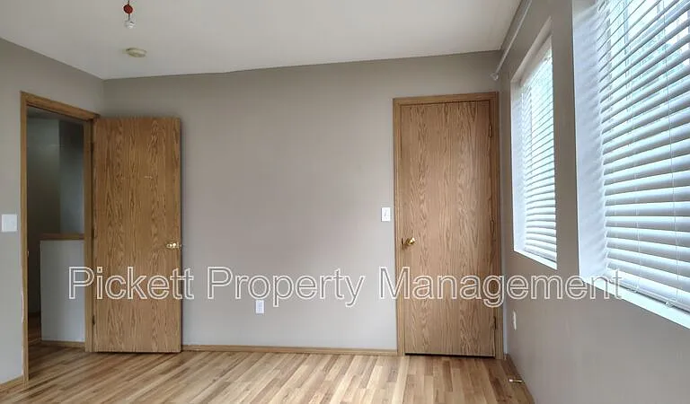 1108 NE Beaumont Ln — Photo 12
