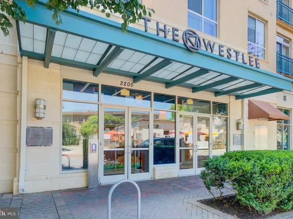 2200 N Westmoreland St Unit 313, Arlington, VA 22213
